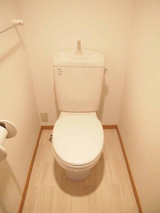 物件内観写真15　(トイレ)