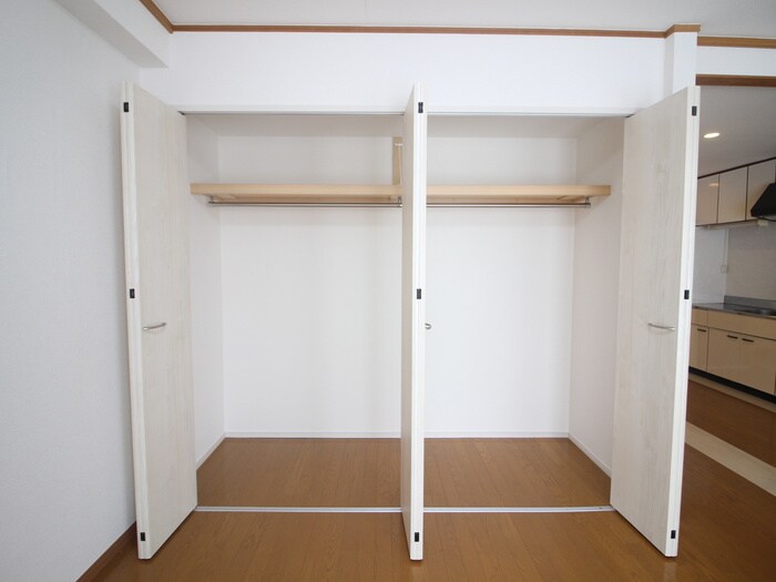 物件内観写真16　(収納)