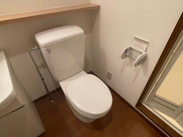 物件内観写真13　(トイレ)