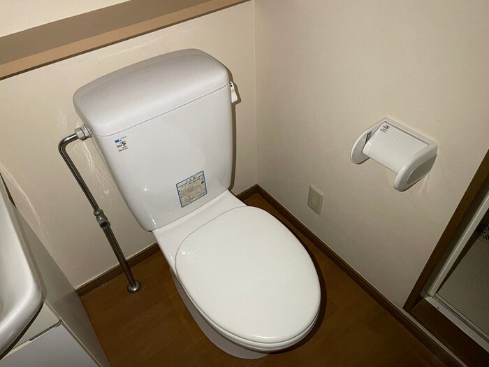 物件内観写真14　(トイレ)