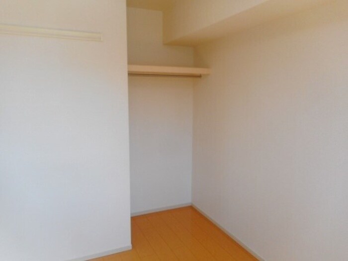物件内観写真8　(収納)