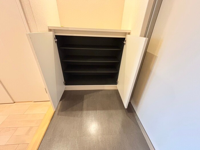 物件内観写真17　(靴箱)