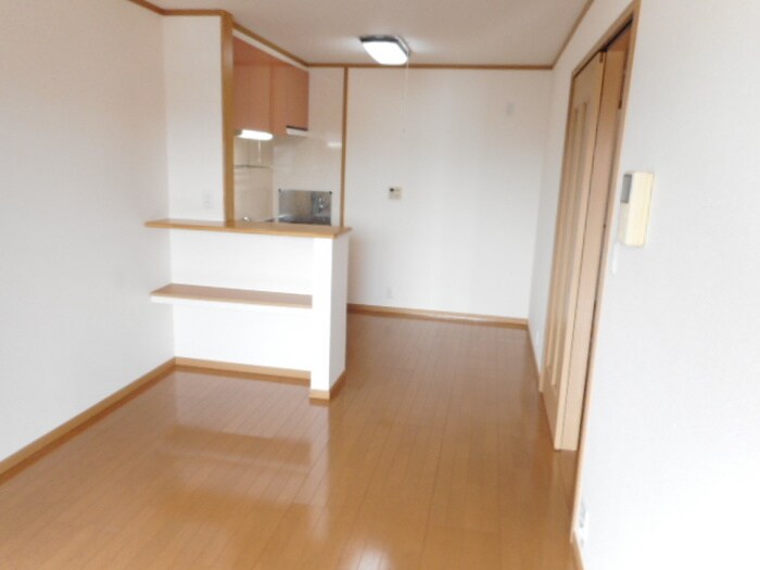 物件内観写真3　(居室)