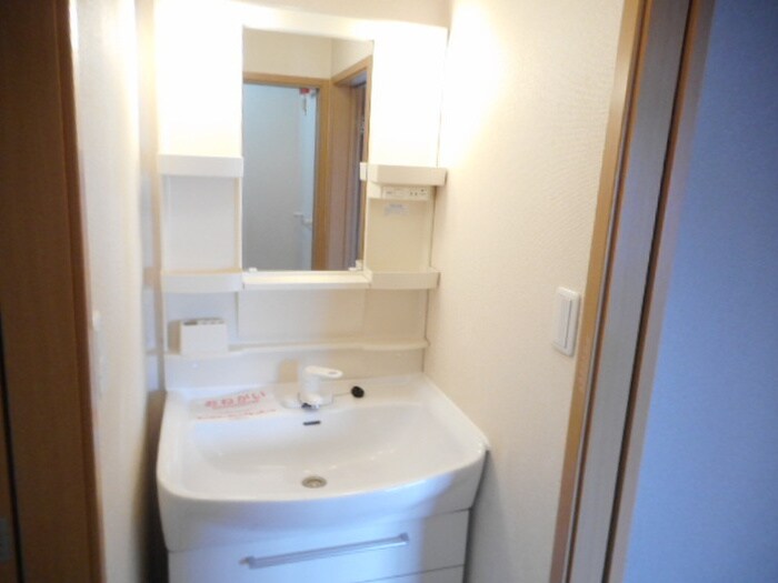 物件内観写真9　(洗面)