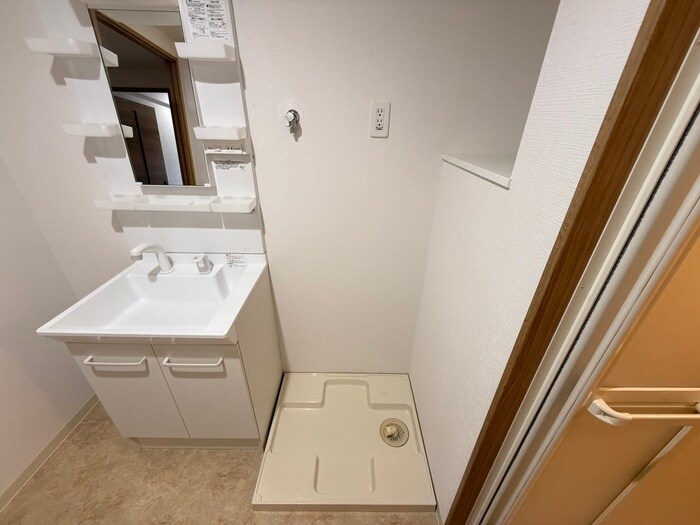 物件内観写真20　(洗濯機置場)