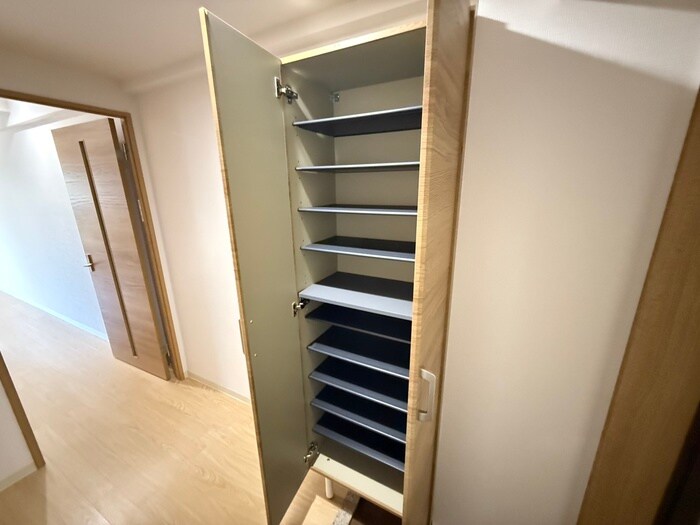 物件内観写真21　(靴箱)