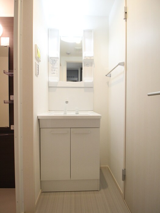 物件内観写真12　(洗面)