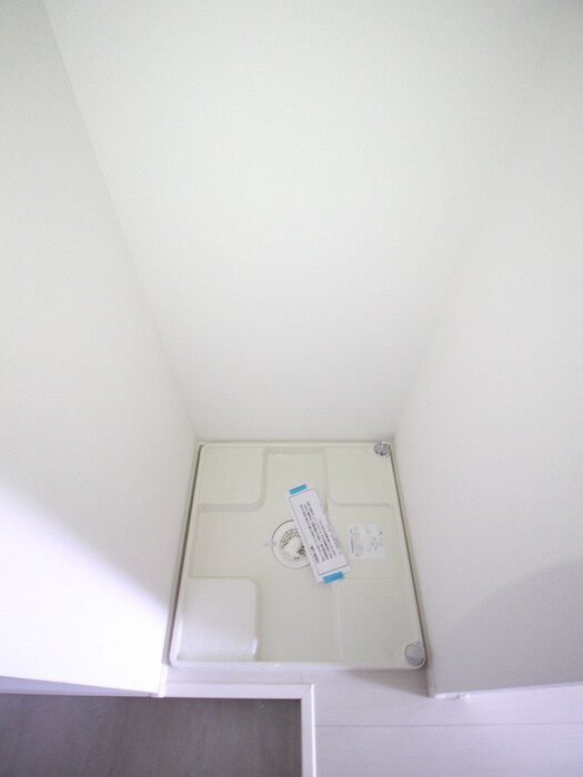 物件内観写真15　(洗濯機置場)