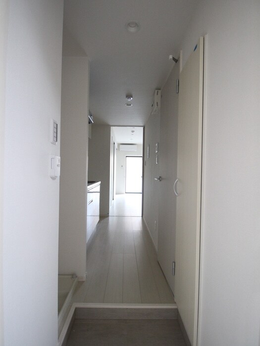 物件内観写真17　(廊下)