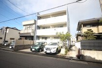 ＬＡＰＵＴＡの外観写真