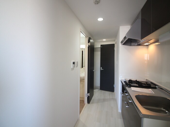 物件内観写真8　(廊下)