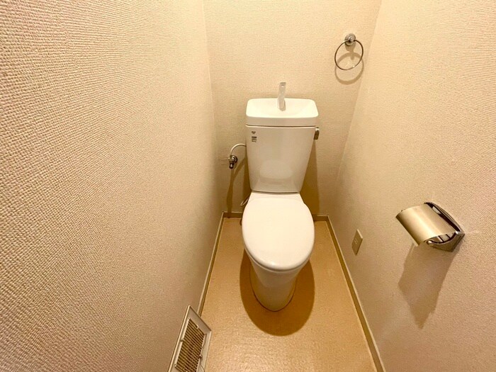 物件内観写真14　(トイレ)