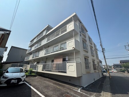 ベルシティ板倉（３０１）外観写真