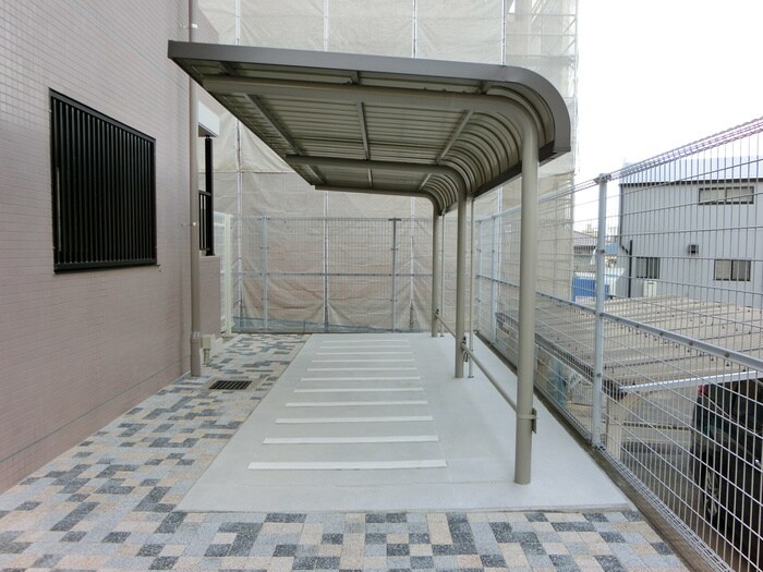物件外観写真6　(駐輪場)