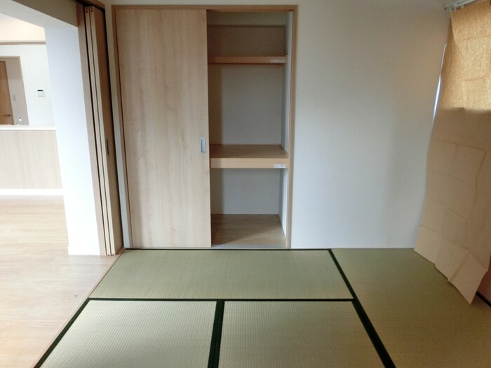 物件内観写真16　(内観写真)