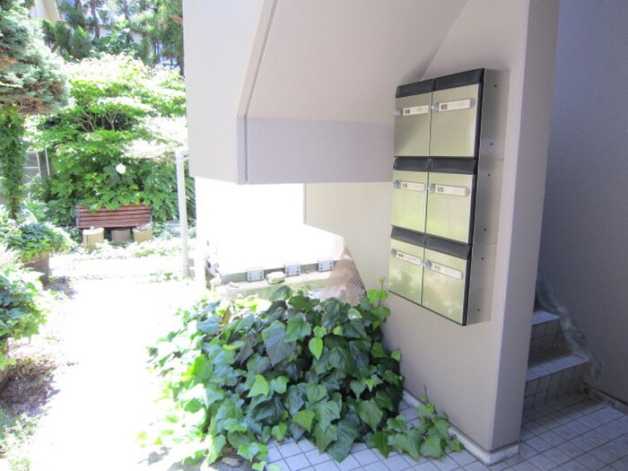 物件外観写真4　(建物設備)