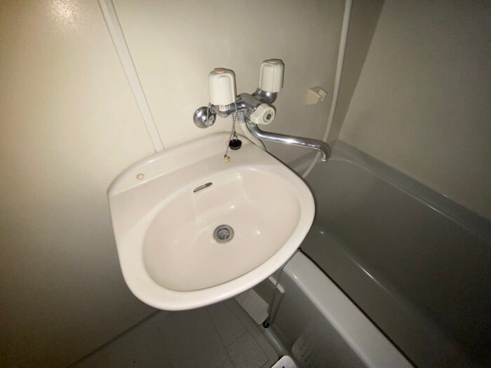 物件内観写真13　(洗面)