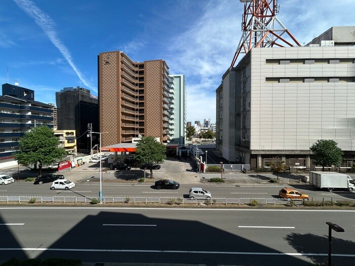 物件内観写真17　(室内からの展望)