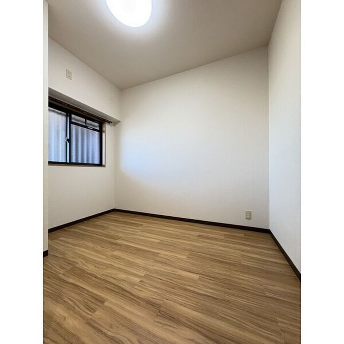 物件内観写真12　(居室)