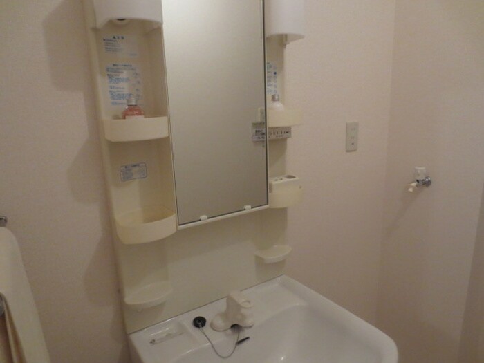 物件内観写真11　(洗面)