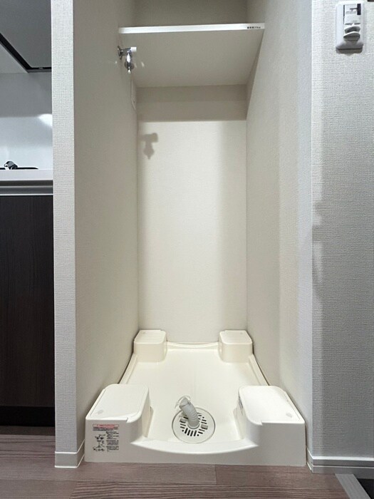 物件内観写真13　(洗濯機置場)