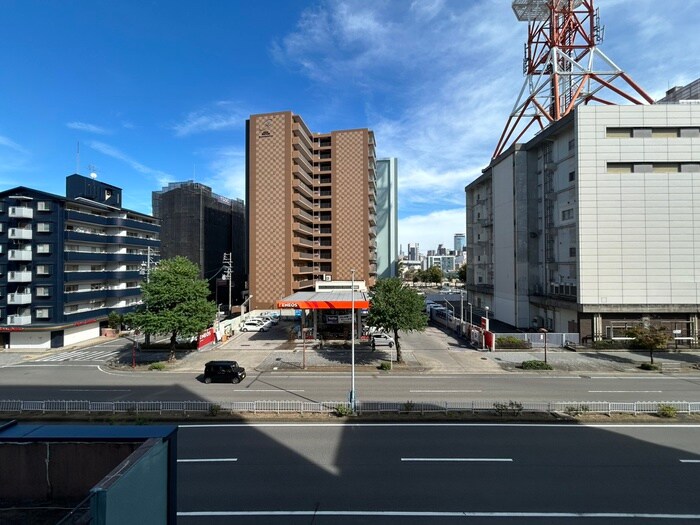 物件内観写真22　(室内からの展望)