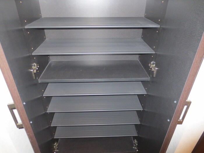 物件内観写真7　(靴箱)