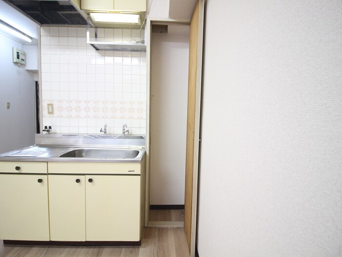 物件内観写真13　(収納)