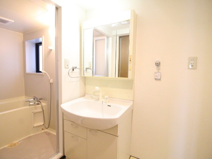 物件内観写真11　(洗面)