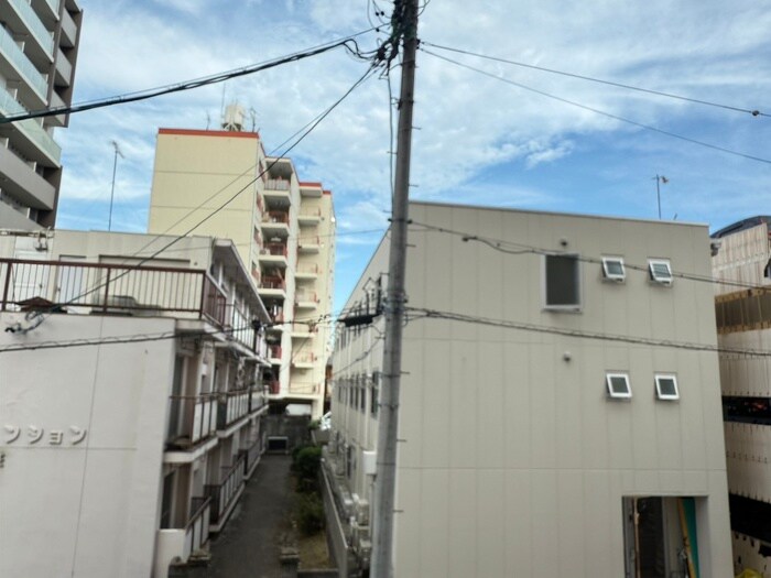 物件内観写真16　(室内からの展望)