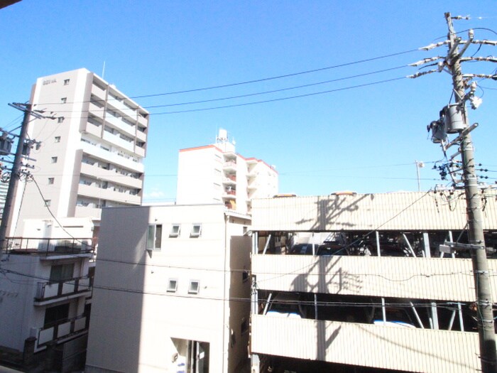 物件内観写真22　(室内からの展望)