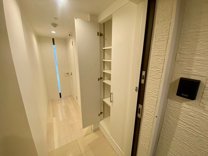 物件内観写真16　(靴箱)