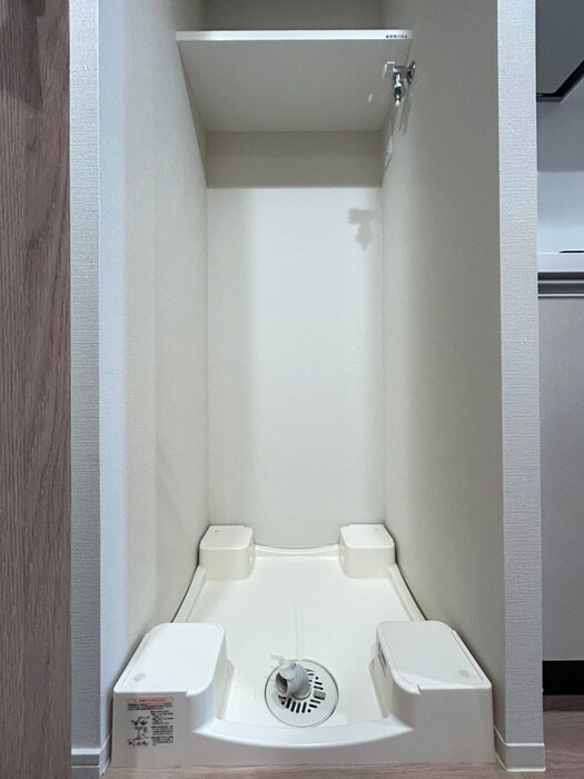 物件内観写真11　(洗濯機置場)