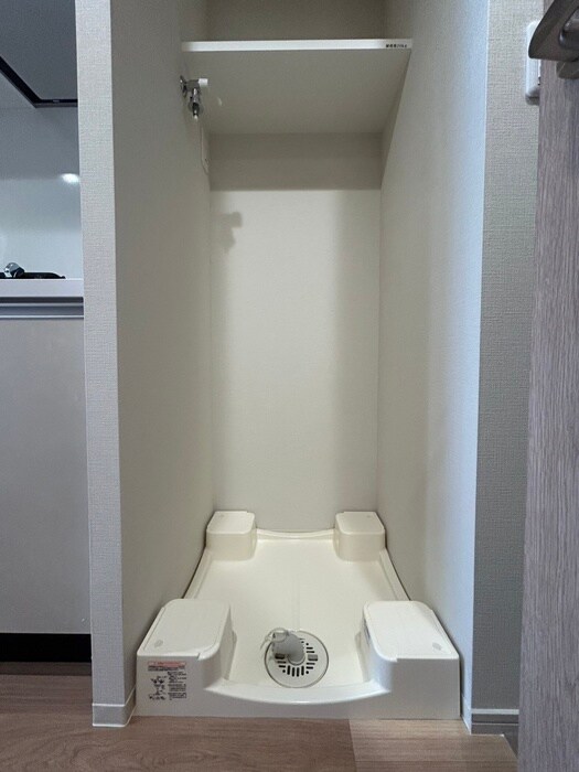 物件内観写真11　(洗濯機置場)