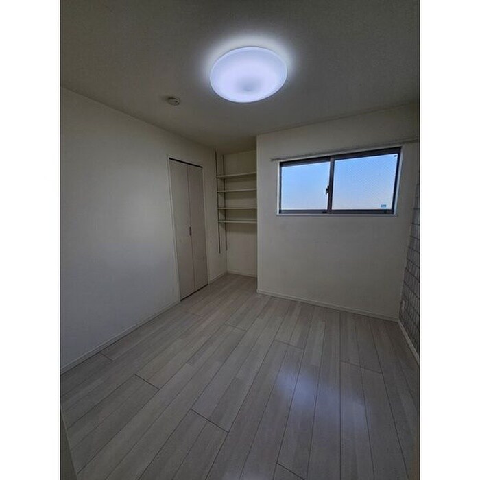 物件内観写真7　(居室)