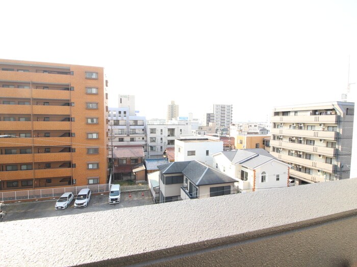 物件内観写真16　(室内からの展望)