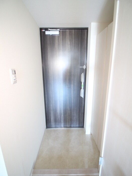 物件内観写真20　(玄関)