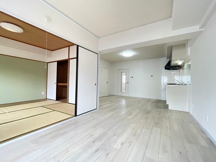 物件内観写真8　(居室)