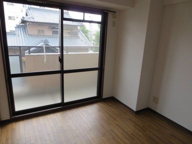 物件内観写真10　(居室)