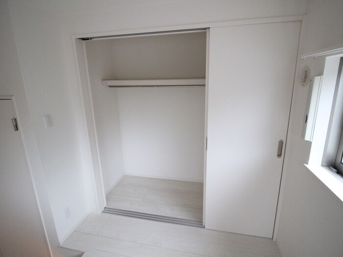 物件内観写真10　(収納)