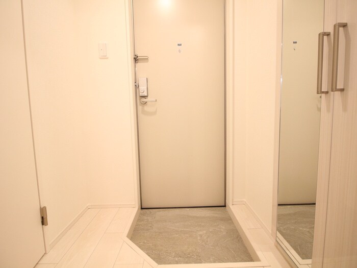 物件内観写真15　(玄関)