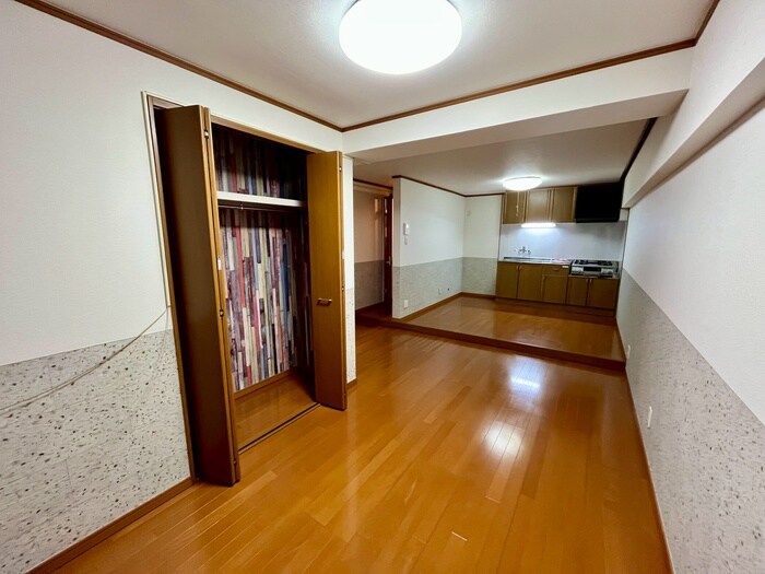 物件内観写真7　(居室)