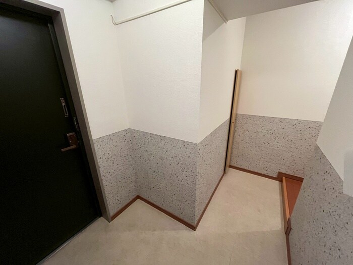 物件内観写真18　(玄関)