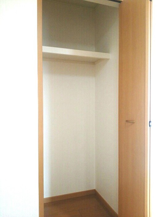 物件内観写真7　(収納)
