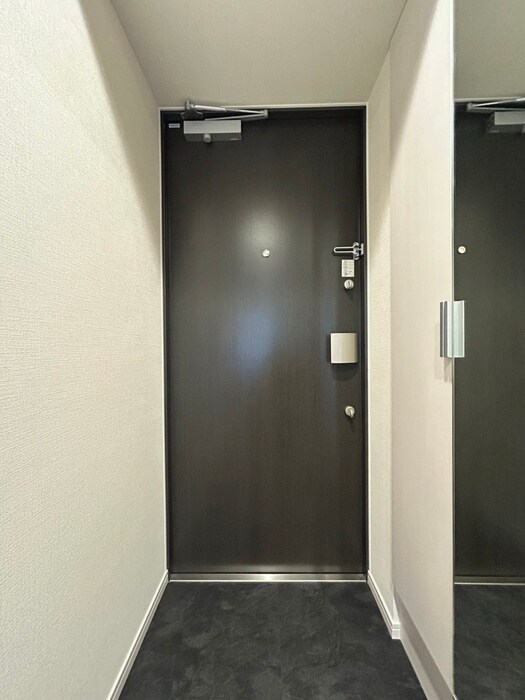 物件内観写真17　(玄関)