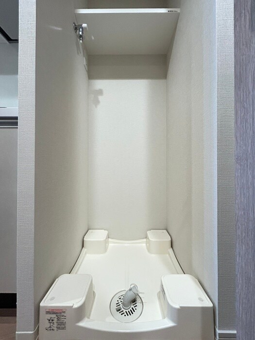 物件内観写真13　(洗濯機置場)