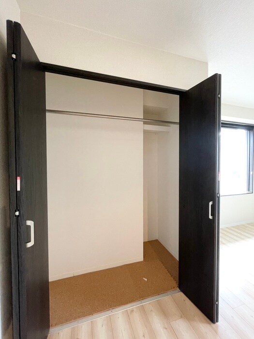 物件内観写真13　(収納)