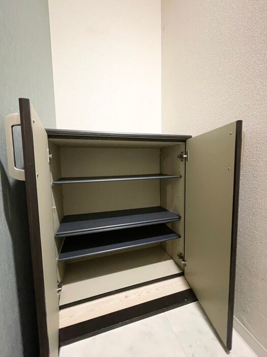 物件内観写真15　(靴箱)