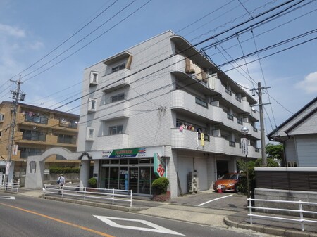ローヤル樹林外観写真