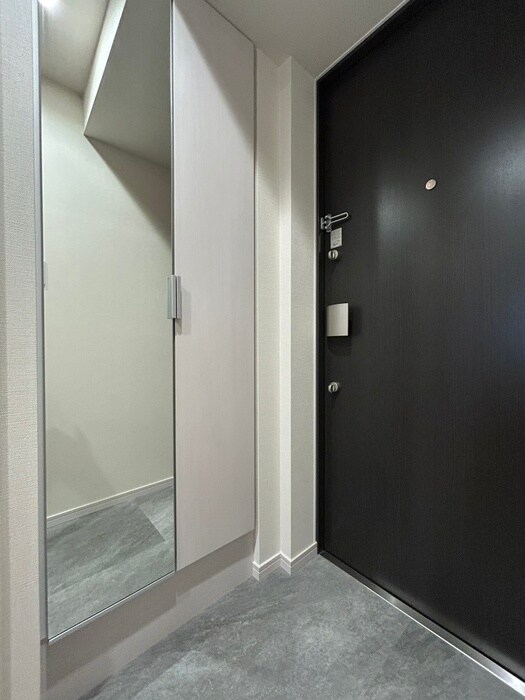 物件内観写真15　(玄関)